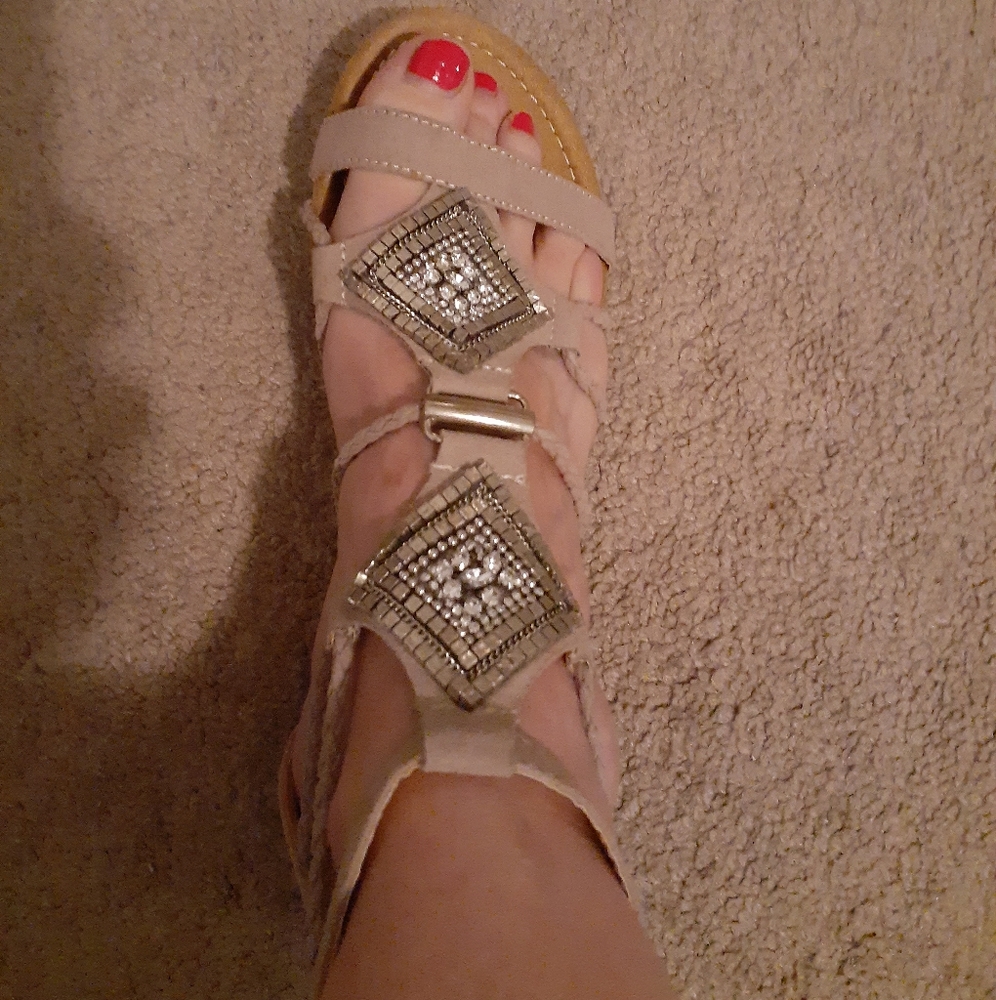 Muk Luk Gladiator sandals in beige, size 7 with crystals & silver on top